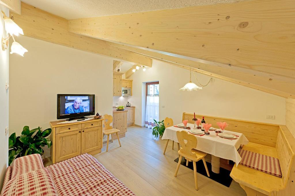 Cesa Melester Campitello di Fassa Pokoj fotografie